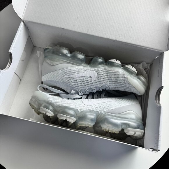 Nike Air Vapormax Flyknit 3 - Picture 3 of 5